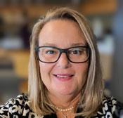 Angela Knight van Schaayk